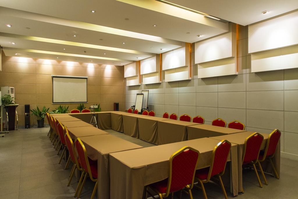 Jinjiang Inn Shanghai Maotai Road Exterior photo